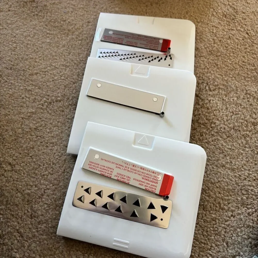 Paderno 4-Blade Spiralizer *Missing Parts”